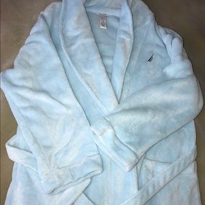 NAUTICA Plush Bathrobe